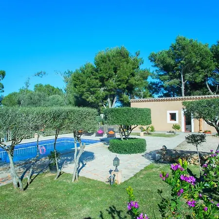 Naveta Holiday home